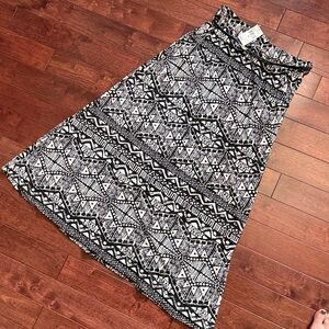 NWT Say What Black White Tribal Print Pockets Belt A Line Maxi Skirt M